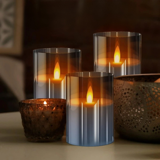 LED Kerzen Set im Glas – 3 Varianten | Flackernde Flamme, Warmweiß, Realistischer Kerzeneffekt, Dekolicht für Wohnzimmer & Tischdeko