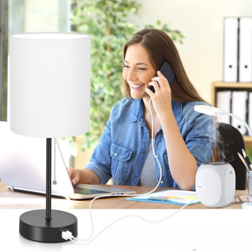 Moderne Nachttischlampe mit USB-Ladefunktion – LED Tischlampe mit Stoffschirm für Schlafzimmer & Wohnzimmer