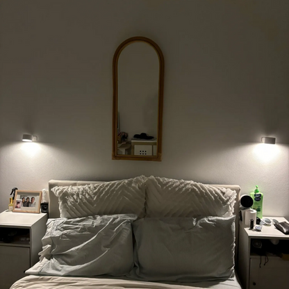 Kabellose LED Wandleuchte – Wiederaufladbar, Dimmbar, 360° Drehbar, Magnetische Wandlampe für Innenräume