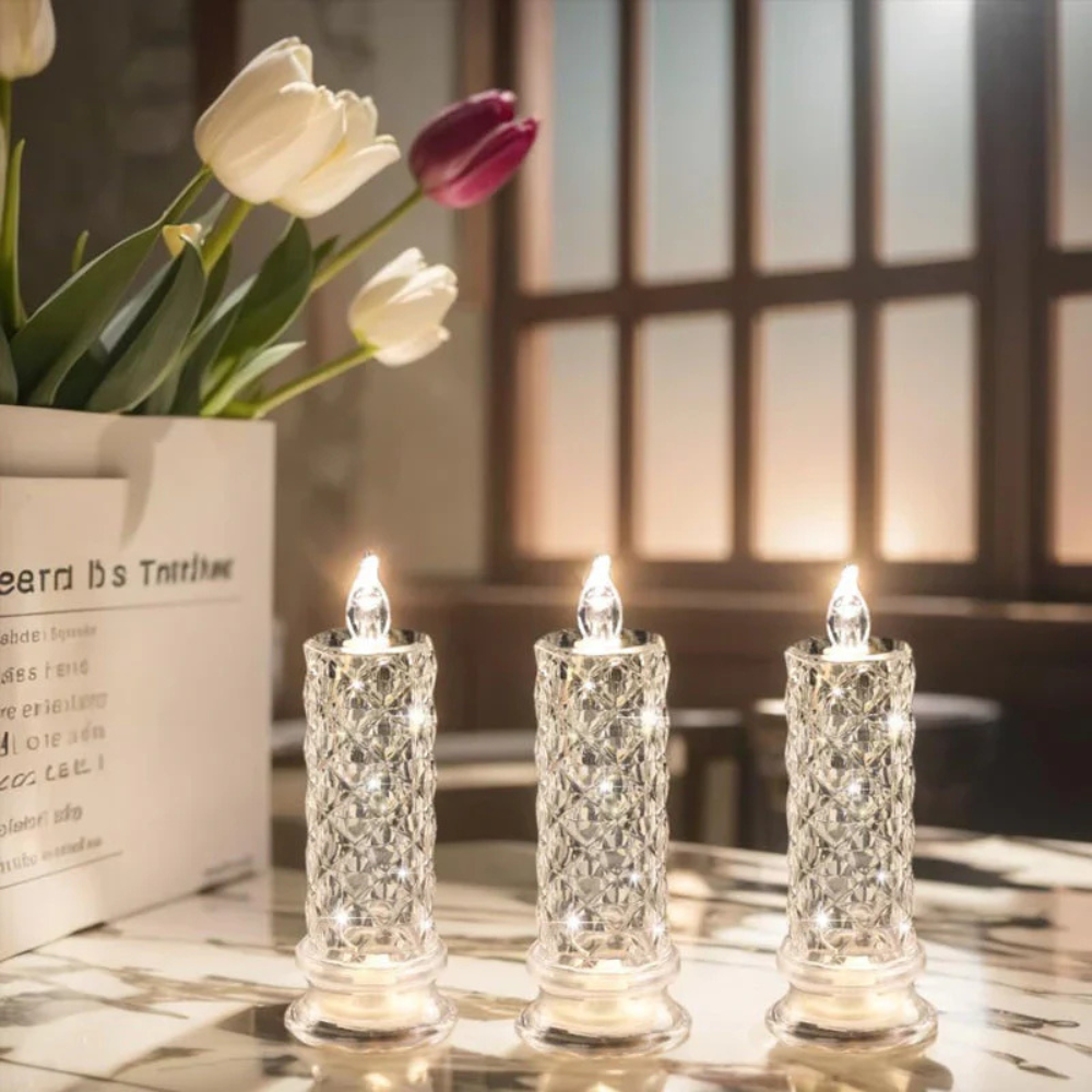 Flammenlose LED Kerze „Crystal Pillar“ – Batteriebetrieben & Warmweiß, Dekokerze 18 cm mit Realistischem Flackern