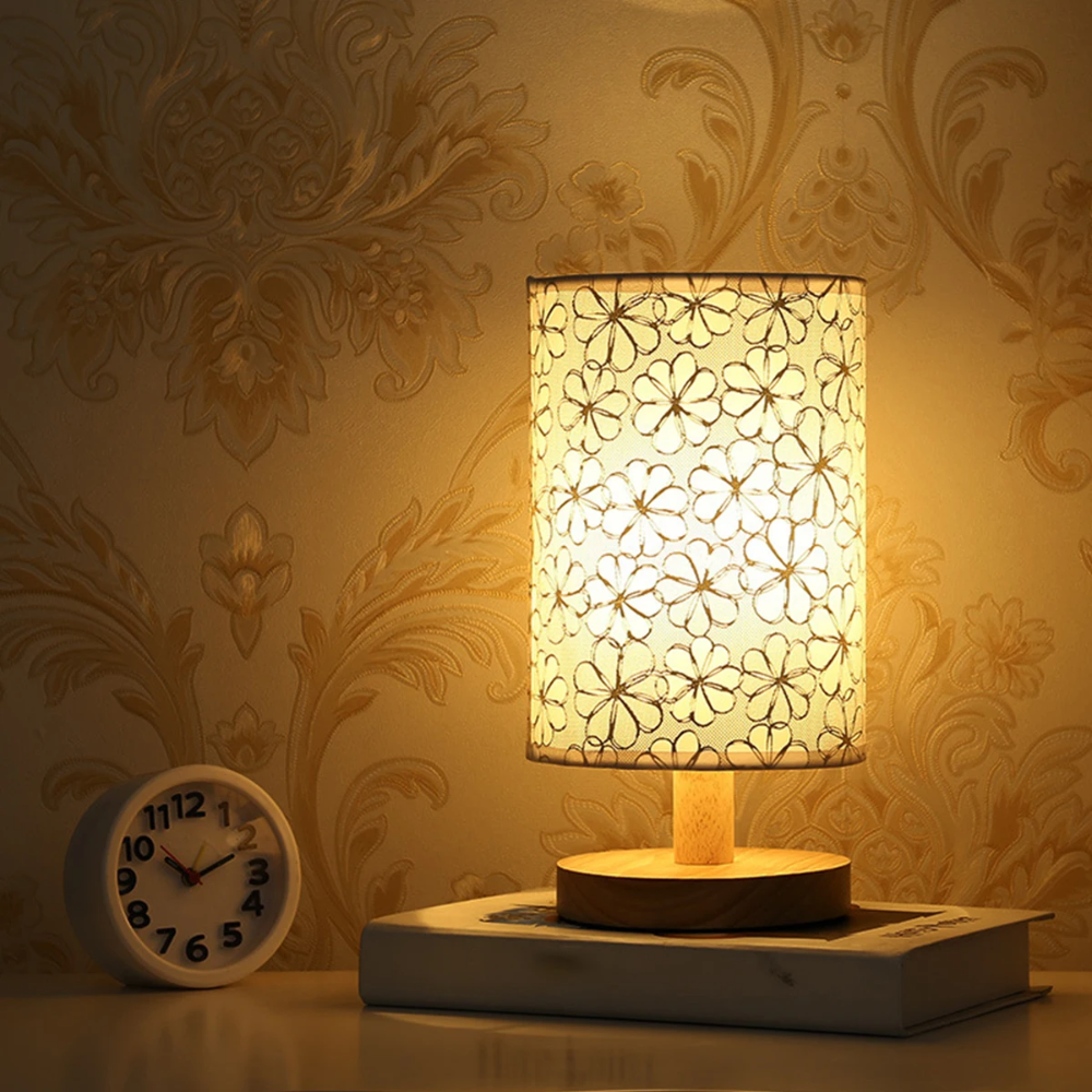 Holz Nachtlicht Tischlampe – 4 Varianten | Warmweiß Nachttischlampe aus Massivholz für Schlafzimmer & Wohnzimmer