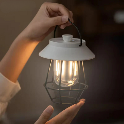 LED Retro Laterne – Tragbare Akku Tischlampe für Outdoor & Indoor | Warmweißes Licht – in Weiß & Schwarz erhältlich