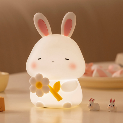 Süße LED Nachtlichter für Kinder – Hase, Hase mit Blume, Panda & Dino | Silikon Nachtlampe Baby | USB Aufladbar & Warmweiß Schlaflicht