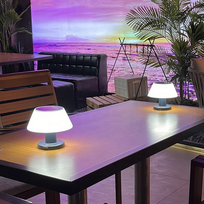 Kabellose LED Tischlampe Outdoor & Indoor – Wiederaufladbare Akku Lampe für Garten, Terrasse & Restaurant