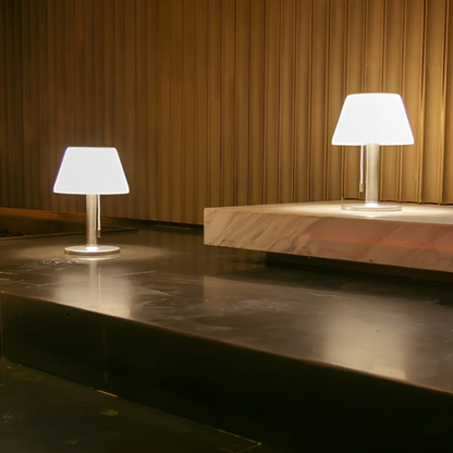 Moderne LED Tischlampe – Dimmbar & Energiesparend – Elegante Nachttischlampe für Wohnzimmer, Schlafzimmer & Büro