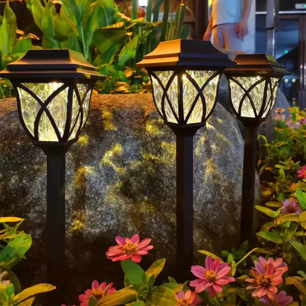Solar Gartenleuchte LED Warmweiß – Wasserdichte Solar Wegeleuchte mit Erdspieß für Außen | Garten, Terrasse & Wegebeleuchtung