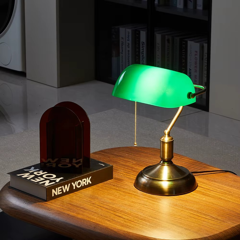 Bankerlampe Grün – Klassische Schreibtischlampe aus Glas & Messing | Retro Tischlampe für Büro, Home Office & Wohnzimmer