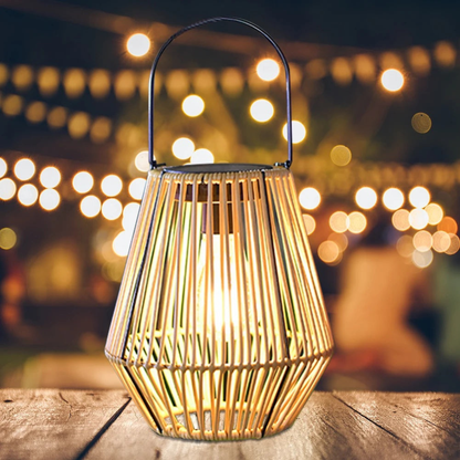 Solar Laterne für Garten & Terrasse – LED Außenleuchte im Rattan-Design, wasserdicht & kabellos