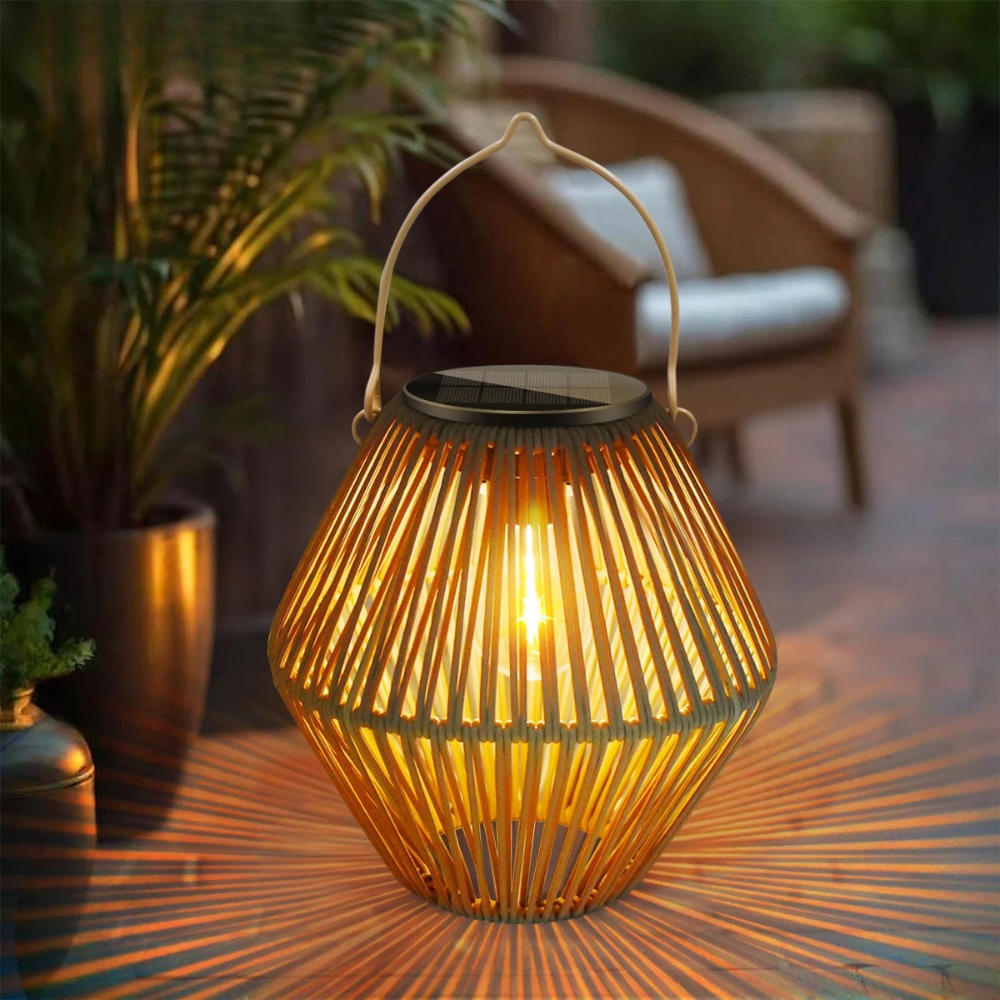 Solar Rattan Laterne – Wasserdichte LED Solarleuchte für Garten, Balkon & Terrasse im Boho-Design