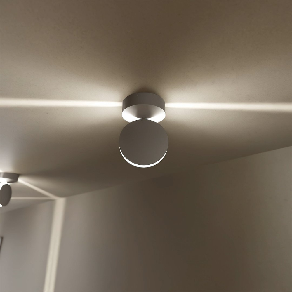 Schwenkbare LED Wandleuchte – Moderne Design-Wandlampe mit indirektem Licht für Flur & Wohnzimmer