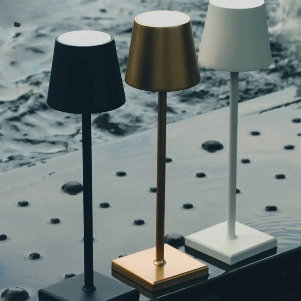 Kabellose LED Akku Tischlampe – Dimmbare Designleuchte für Innen- & Außenbereiche