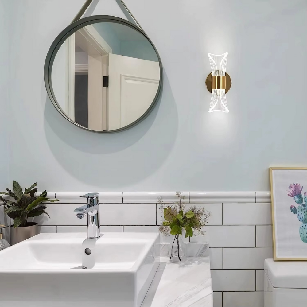 Design LED Wandleuchte Gold – Moderne Wandlampe mit Glas, Warmweißes Licht für Wohnzimmer & Schlafzimmer